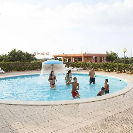 Pleasant Mobile In With Shared Pool * Sorso